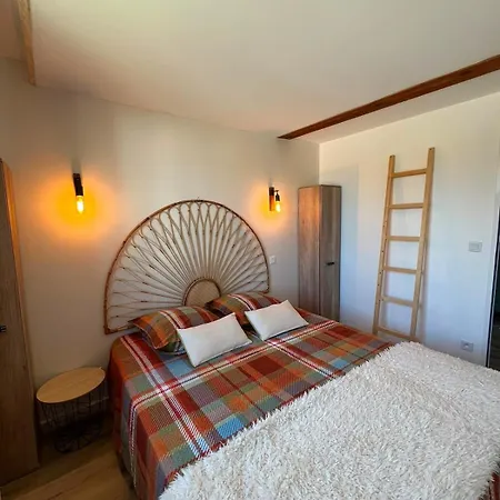 Evasion En Cerdagne 4 Personnes 1 Et Mezzanine 펜션 생-피에르-델-포르사
